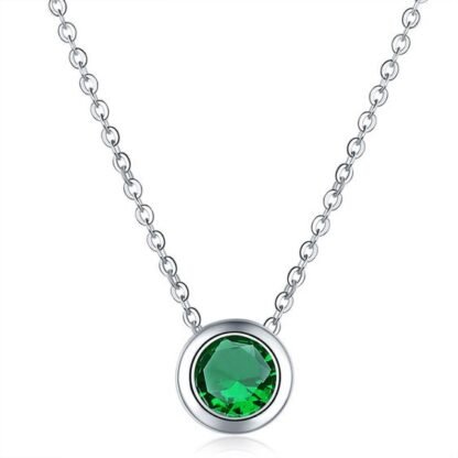 Collier pendentif avec zirconium vert