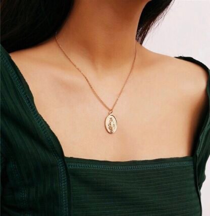 Collier medaille vierge