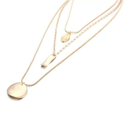 Idee cadeau femme- collier 3 rangs tendance 2021