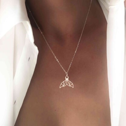 collier tendance 2022- baleine argent