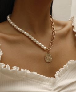 Collier maillons perles blanches