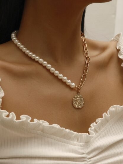 Collier maillons perles blanches