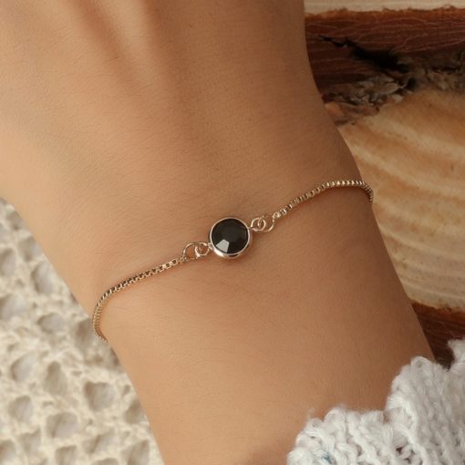 Bracelet fin pierre noire