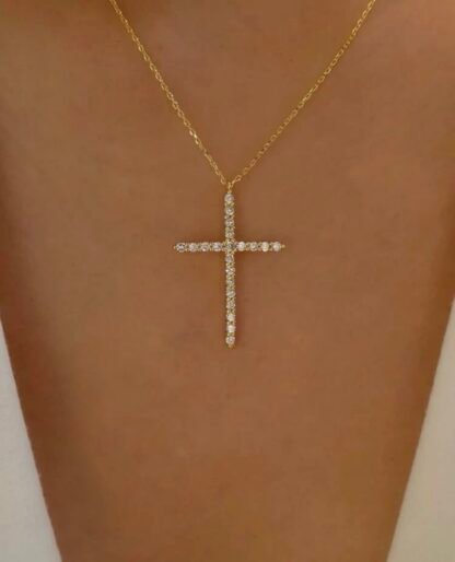 Collier a moins de 10 euros- croix strass dore