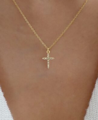 Collier a moins de 10 euros- pendentif croix strass