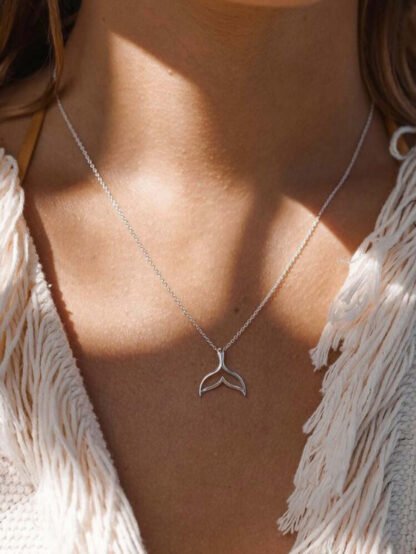 Collier baleine argente