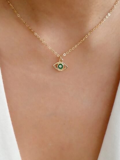 collier a moins de 10 euros- pendentif oeil vert