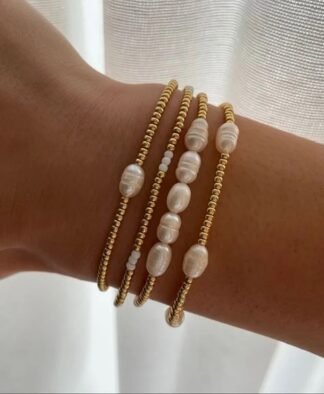 Ensemble de bracelets perles blanches